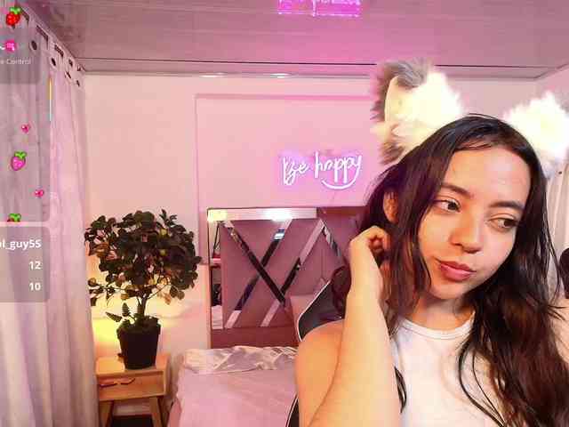 Laraa-tay webcam