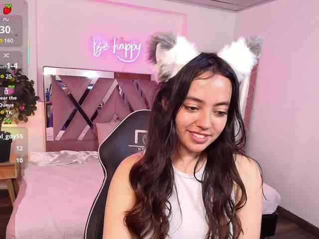 Laraa-tay webcam