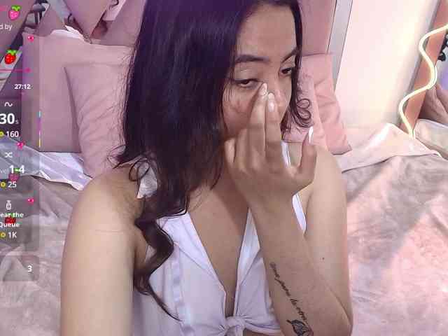 Laraa-tay webcam