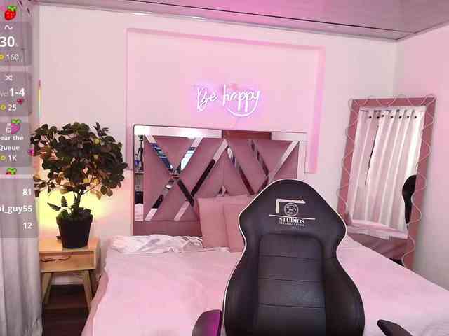 Laraa-tay webcam