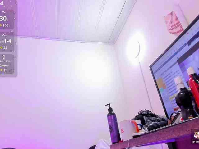Laraa-tay webcam