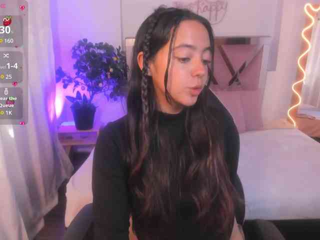 Laraa-tay webcam