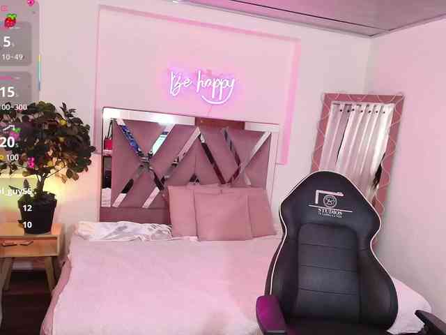 Laraa-tay webcam