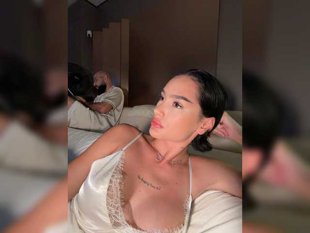 Offline AnikaSex on BongaCams