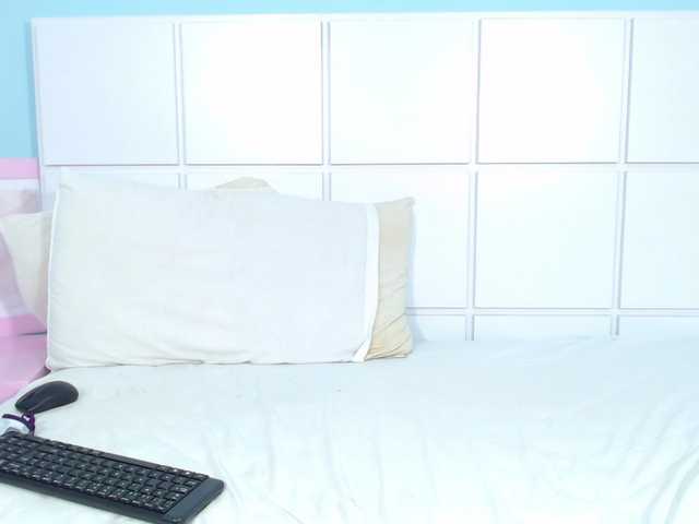 AlexisWine on BongaCams