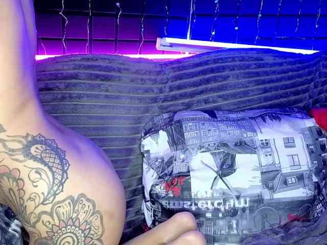 AngelOCrystal Live Webcam on BongaCams