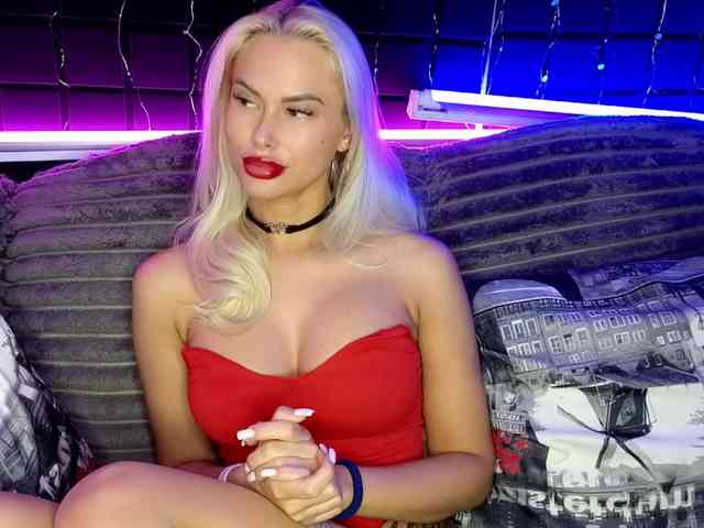 AngelOCrystal Live Webcam on BongaCams