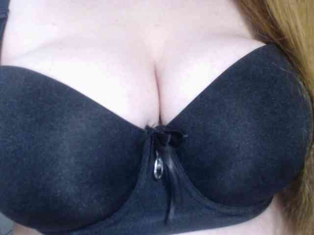 MaryMichelle1 webcam