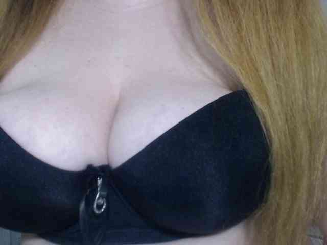 MaryMichelle1 webcam