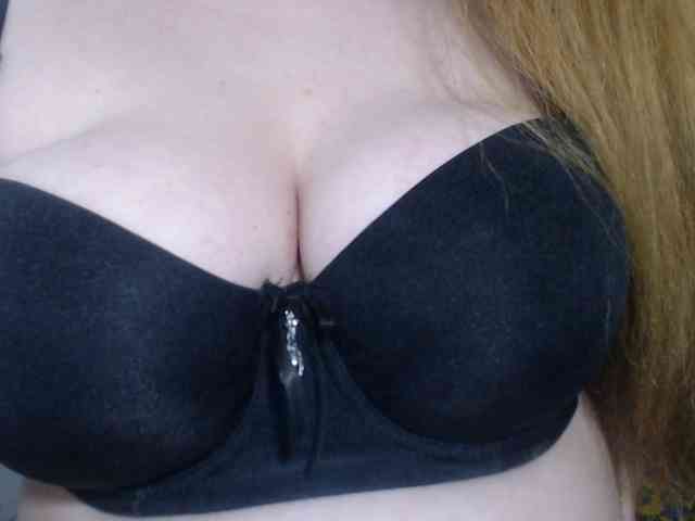 MaryMichelle1 webcam