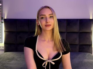 DiamondLily Porn Show