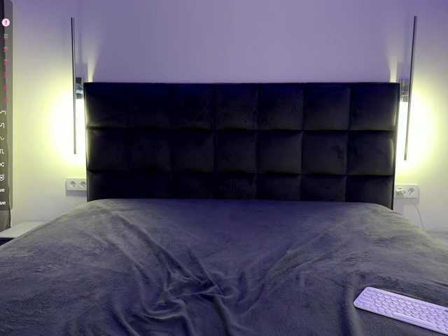 DiamondLily's BongaCams show and profile