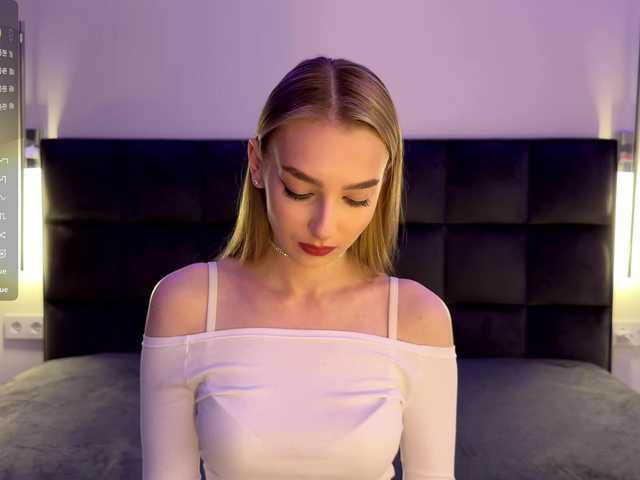 DiamondLily's BongaCams show and profile