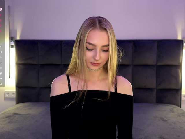 DiamondLily's BongaCams show and profile