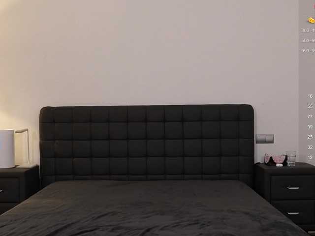 DiamondLily's BongaCams show and profile