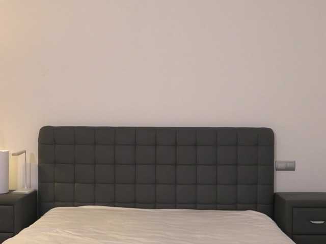 DiamondLily's BongaCams show and profile