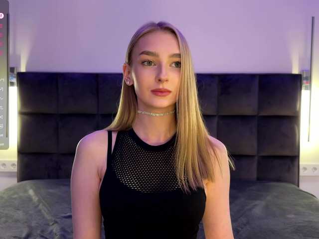DiamondLily's BongaCams show and profile