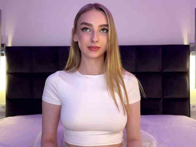 DiamondLily webcam