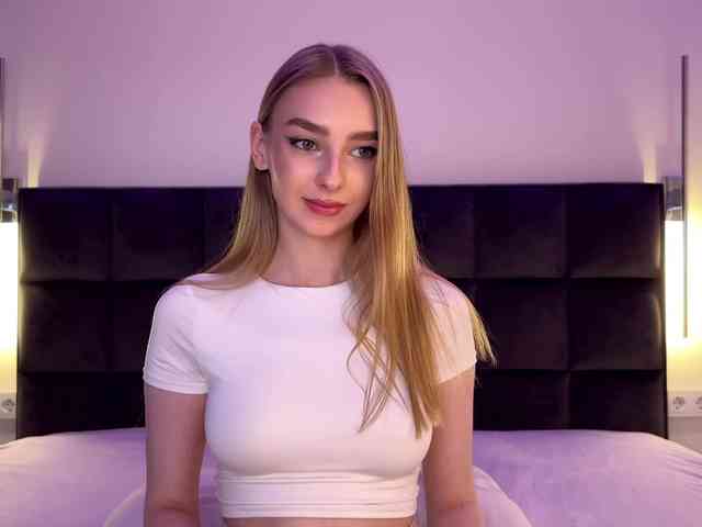 DiamondLily webcam
