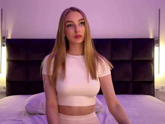 DiamondLily webcam