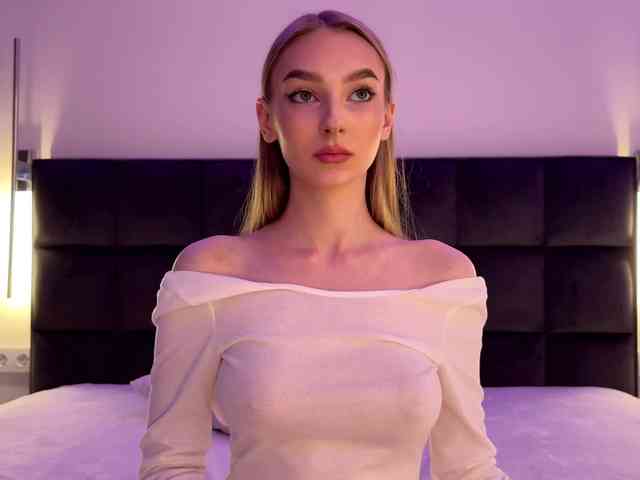 DiamondLily webcam