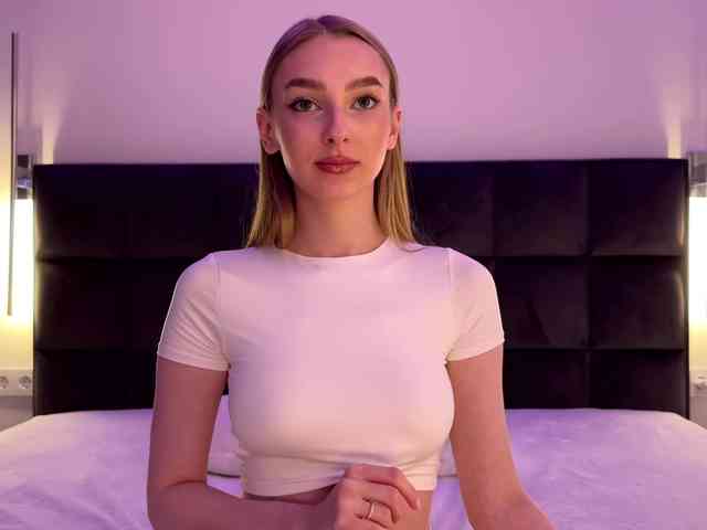 DiamondLily webcam