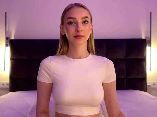 DiamondLily webcam
