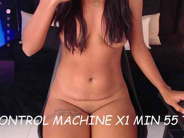 tiana-glow webcam