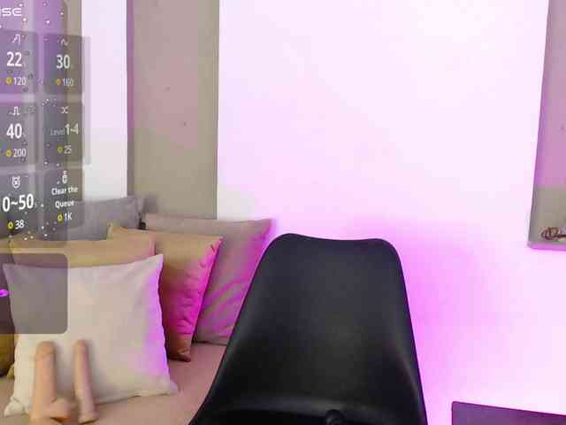 tiana-glow webcam