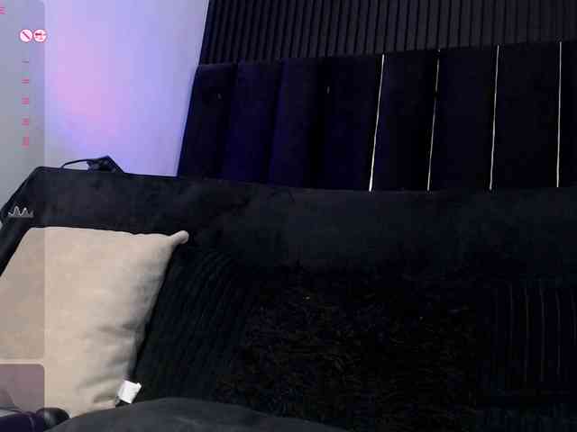 tiana-glow webcam