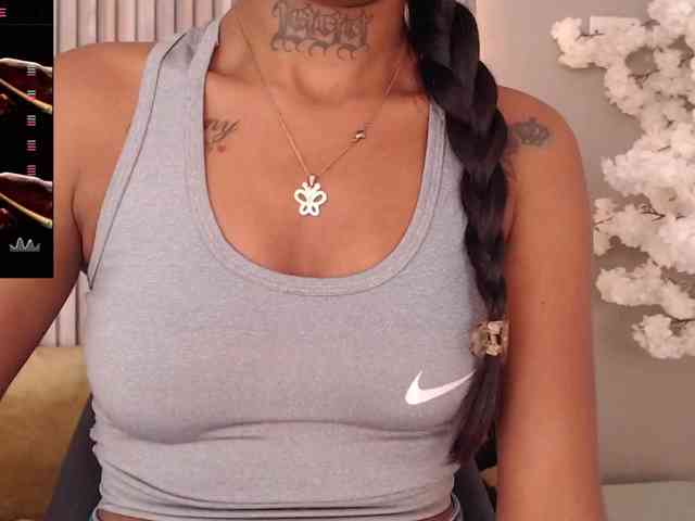 tiana-glow webcam