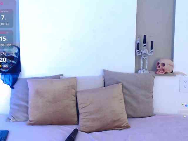 tiana-glow webcam