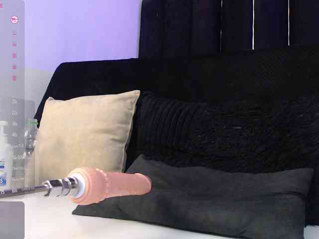 tiana-glow webcam