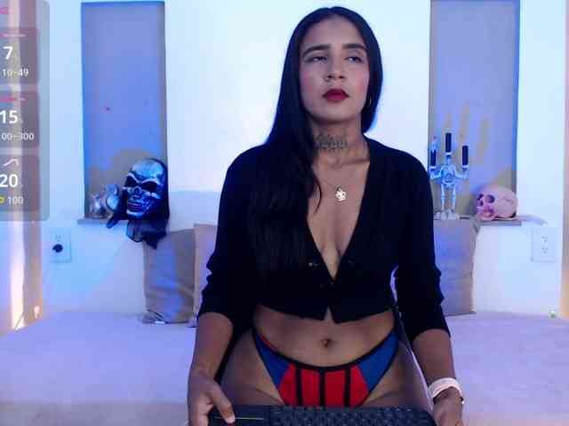 tiana-glow webcam
