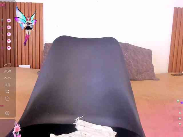 tiana-glow webcam