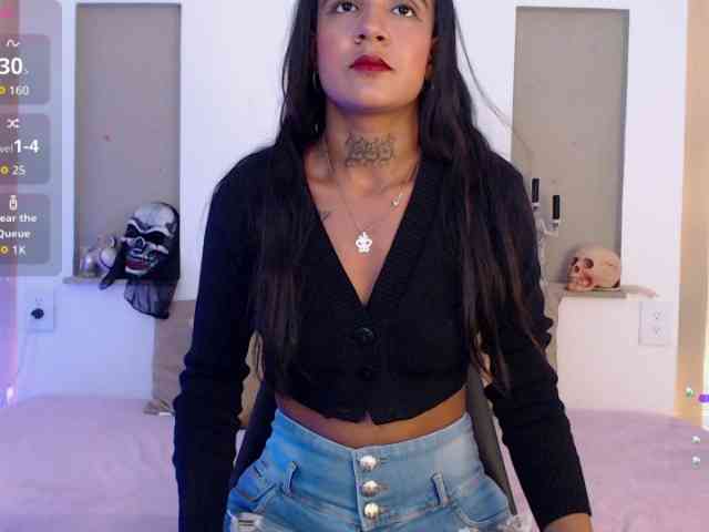 tiana-glow webcam