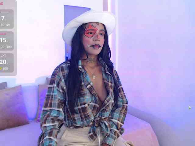 tiana-glow webcam