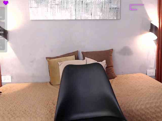 tiana-glow webcam