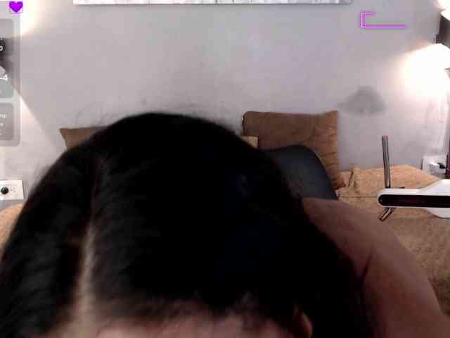 tiana-glow webcam