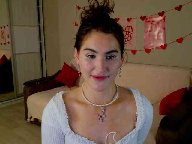 FridaCure Live Webcam on BongaCams
