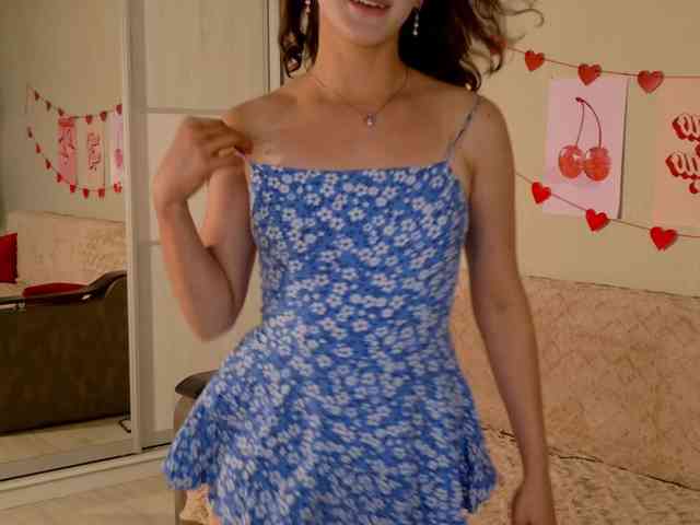 FridaCure Live Webcam on BongaCams