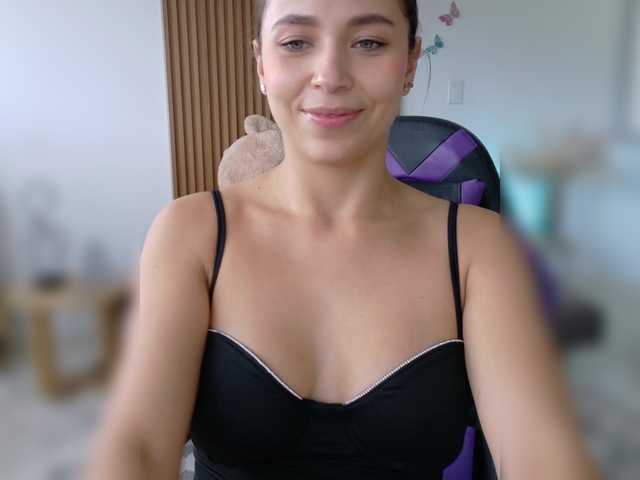 Anah10's BongaCams show and profile