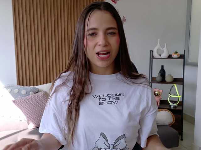 Anah10's BongaCams show and profile