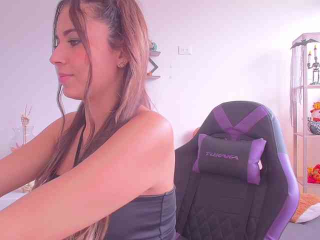Anhika webcam