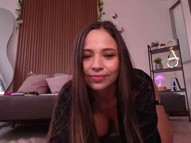 Anhika webcam