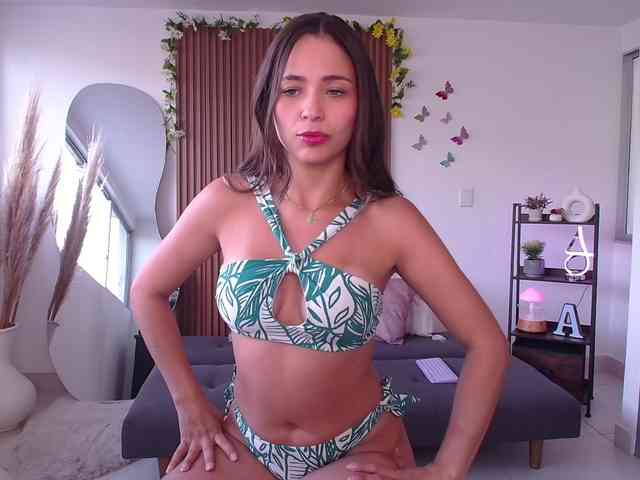 Anhika webcam