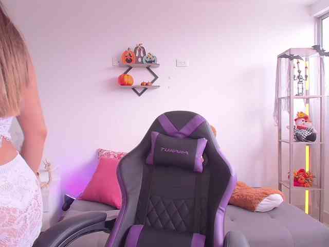 Anhika webcam