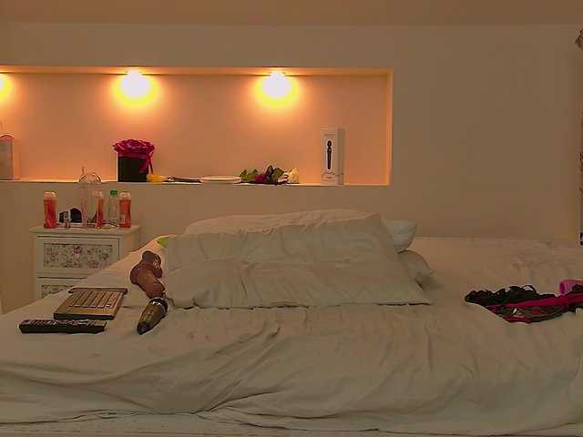 Sex chat gratuit in direct cu KeiraDark pe BongaCams