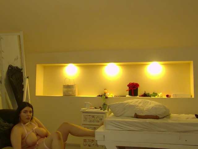 KeiraDark's BongaCams show and profile