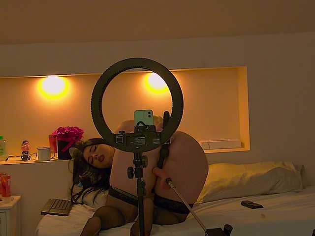 KeiraDark's BongaCams show and profile